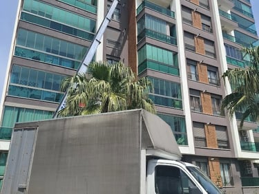 Antalya evden eve nakliyat kamyonu