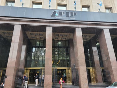 Agencia de Recaudación y Control Aduanero (ex-AFIP), sede central, Av. Hipólito Yrigoyen 370, CABA