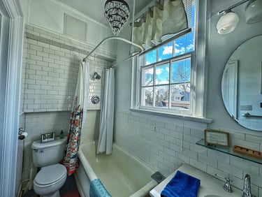 bathroom Garland Vaughan Suite 2123 Rivermont Lynchburg VA