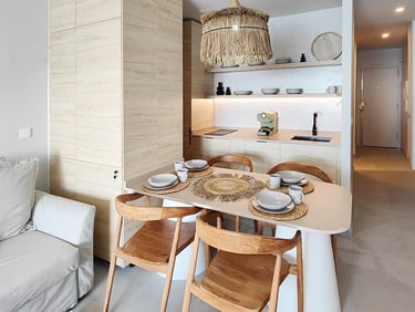 Casa Nalu dining room