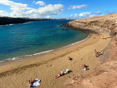 Playa de Aguadulce Gran Canaria Hund