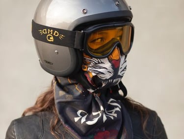 Stylowa bandana z bawełny i jedwabiu marki DMD