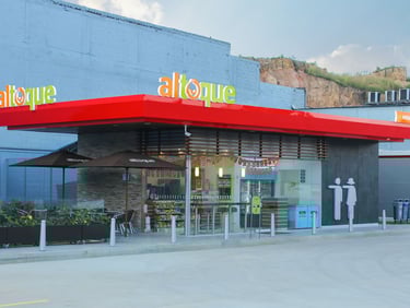 Tienda de conveniencia altoque yumbo menga obras civiles construccion