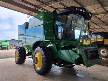 Tipo: Colheitadeira | Marca: John Deere | Modelo: S550 | Ano: 2017