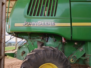 Tipo: Colheitadeira | Marca: John Derre | Modelo: 9650 STS | Ano: 2005