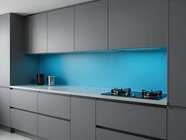 Comparación de una cocina moderna con su nube de puntos 3D superpuesta, resaltando la precisión de los contornos, en tonos fríos de gris y cian, iluminación técnica.
