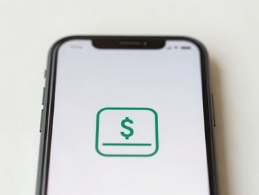 Close-up de um cartão de crédito com ícone de cashback em um aplicativo financeiro, em uma tela de smartphone limpa, com luz natural. minimalist editorial photography, bright natural daylight, clean neutral background, soft shadows, shallow depth of field, 35mm