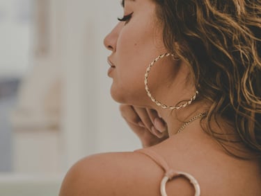 hoops. premium hoops. jewellery in pakistan. online jewellery