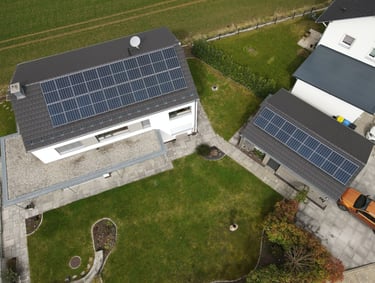 Hebertsfelden PV in Hebertsfelden IBC MonoSol kein Fronius 9,90 kWp 2020 Haus- und Garagendach