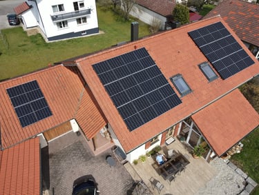 Bad Birnbach Walter Lechl-Neumann IBC MonoSol Sungrow 12,8 kWh Sungrow 12,18 kWp 2024 Haus- und Gara