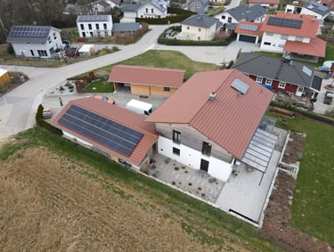 Hebertsfelden Fa. Niedermeier IBC MonoSol Sungrow 9,6 kWh Sungrow 8,51 kWp 2024 Garagendach Ost West