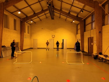 Entrainement en interieur au pilotage à l'école Mathurin Méheut de Lamballe