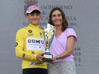 daniel cavia equipo gomur vencedor de la vuelta cantabria