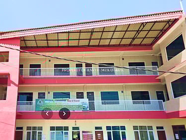 genteng upvc royal roof warna merah untuk penginapan pondok risqi sidoarjo, jawa timur