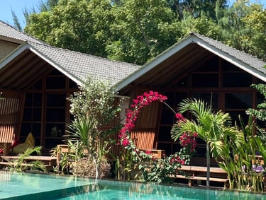 Genteng uPVC Royalroof untuk WAH Resort Gili Trawangan NTB
