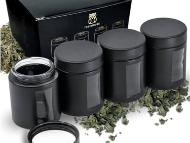 Comparison of different weed storage containers