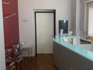 Reception centro fisioterapia moderno a Terni