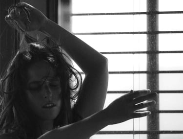 Instant suspendu dans un atelier de danse thérapie