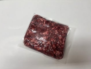 vakuumiertes Produkt, tiefgekühlter Fleischblock; Rindfleisch