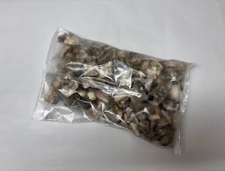 vakuumiertes Produkt, tiefgekühlte Fleischstücke; Rinderpansen
