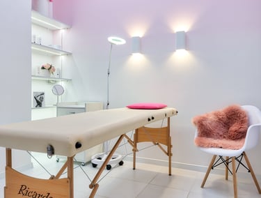 massage table bed  in spa