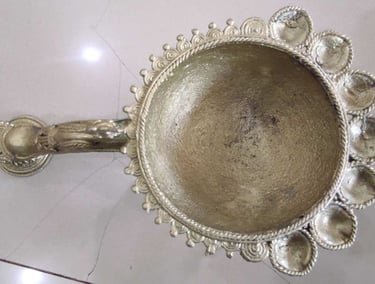 "Big brass diya for pooja rituals, spiritual ceremonies, and home altar use-For global distribution"