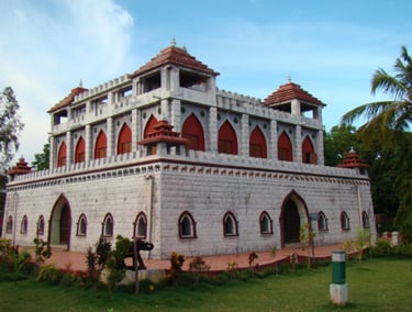 Agasthiyar Falls & Agasthiyar Temple