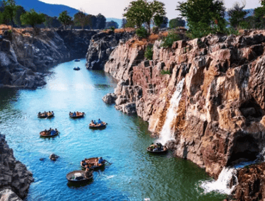 Hogenakkal Falls