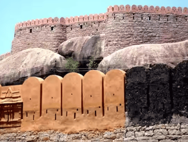 Thirumayam Fort