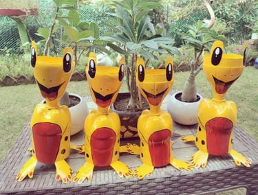 Frog planters