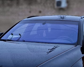 Soliarinis automobilio stiklas kaina keitimas, priekinis auto stiklas su plėvele