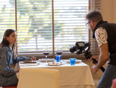 Gorigo fotografia y video de hotel creatividad publicitaria grabación modelo copa vino