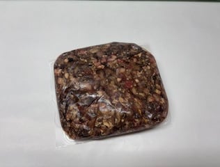 vakuumiertes Produkt, tiefgekühlter Fleischblock; Pansen