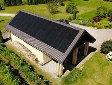 11kw saules paneļi Ādažos, uzstādīti uz metāldakstiņa jumta