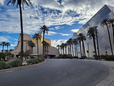 Finn's Footprints Las Vegas Nevada Budget Travel Review