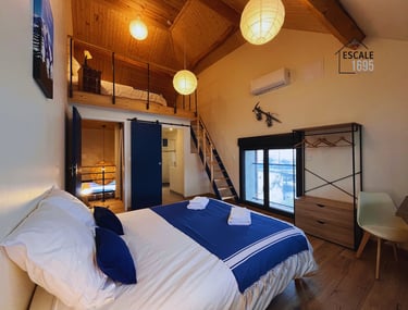 26 01 ESCALE 1695 Chambre PISTE BLEUE vue lit DOUBLE FL