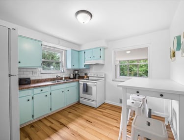 Stylish two-story home in quiet Northside neighborhood of Pittsburgh—perfect for families or groups 