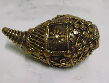 "Brass engraved conchshell-shankh handmade ethnic decor bastar craft-for overseas markets"