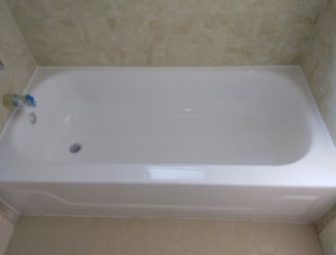 Bathtub transformation by resurfacing