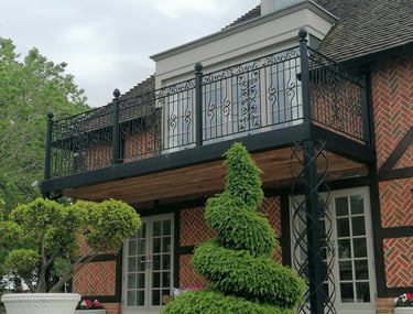 Hampshire, Balcony railings