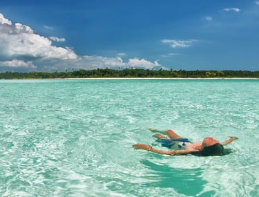 Relaxing Island get away El Nido Palawan paradise