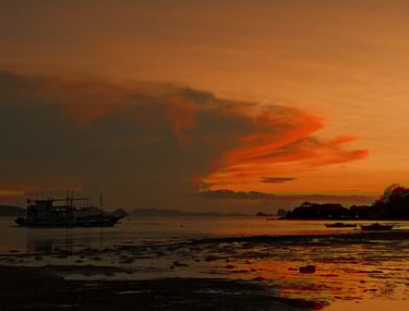 Colorful island sunset view 3D2N El Nido Coron ultimate 3-day expedition