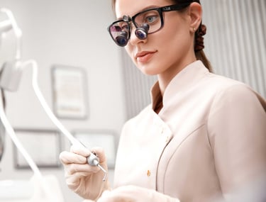 Profesionalūs verslo, linkedin portretai, kadrai odontologijos klinikoms Vilniuje Kaune, asmeninis įvaizdis