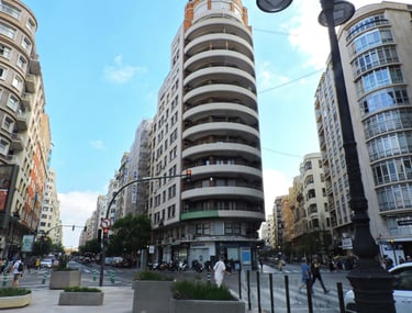Edificios en Plaza San Agustín.