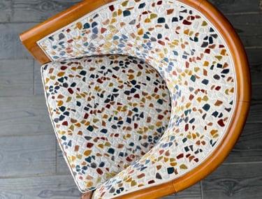 Refection fauteuil tonneau Kosy Atelier Tapissier tissu Camengo Terrazzo