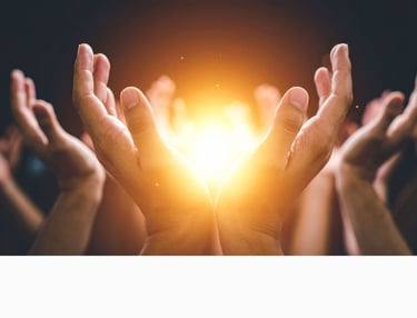 mains lumineuses formations soins energetiques magnetisme nantes