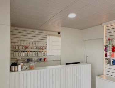 Interior da Loja FritzCell - Capinhas - Películas - Acessórios para celular - Guanabara Joinville
