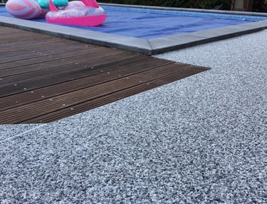 Plage de piscine tapis de marbre moquette de pierre