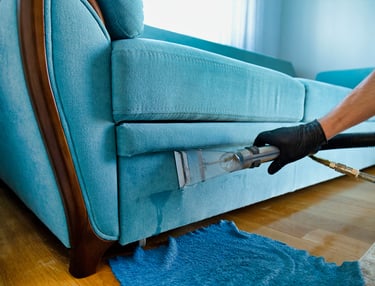 wet cleaning of a blue sofa