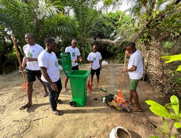 Programmes d'initiation écologique sur la faune à MIKOUMOU VILLAGE et la flore
